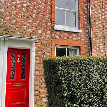 Cosy 2 Bedroom Victorian Cottage, Newport, Isle Of Wight Newport  Exterior photo